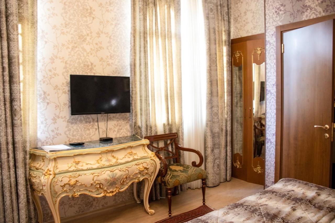 La Casa Old City Hotel Bakoe Buitenkant foto